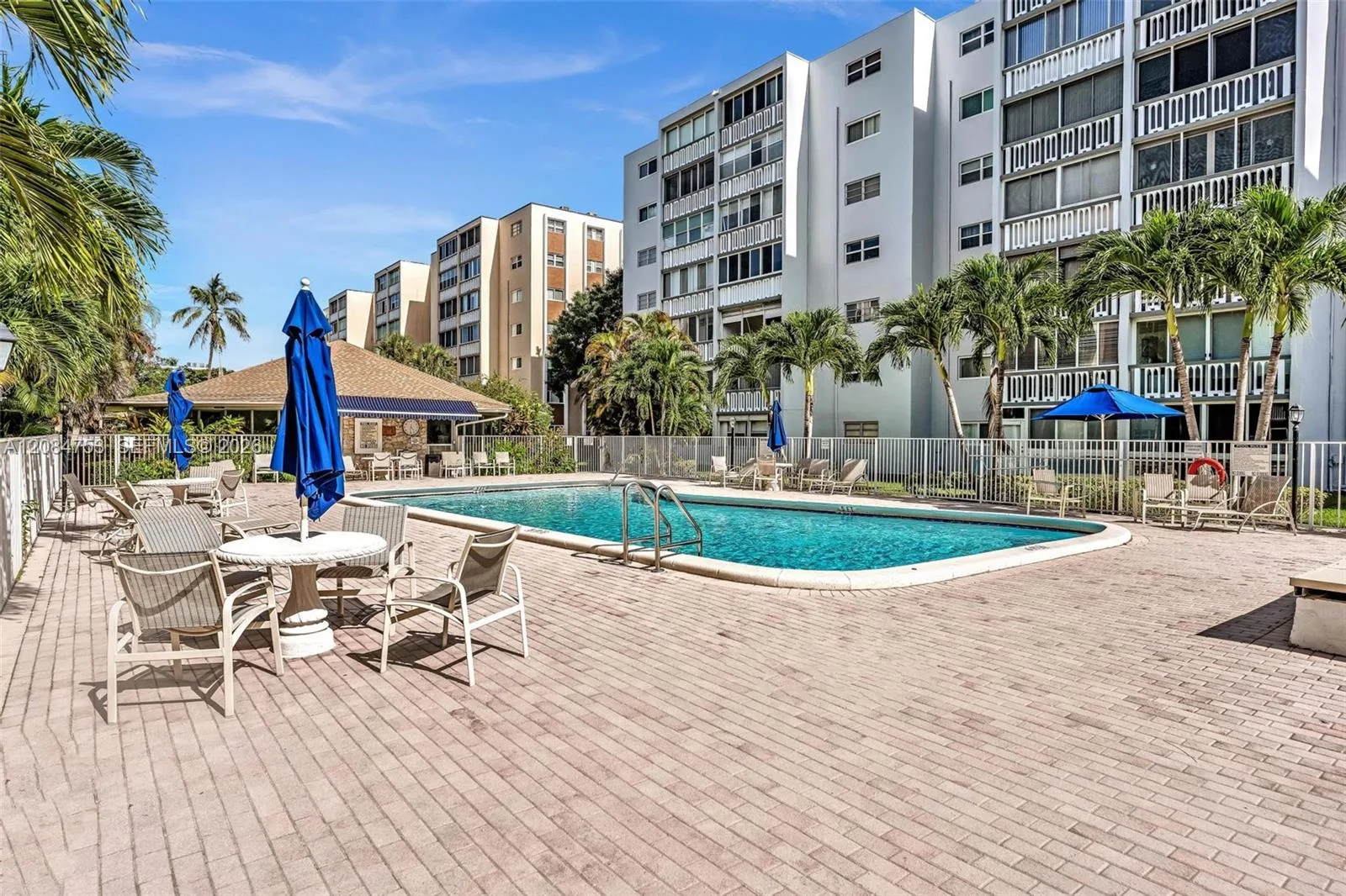 610 NE 12th Ave # 206, Hallandale Beach, FL 33009