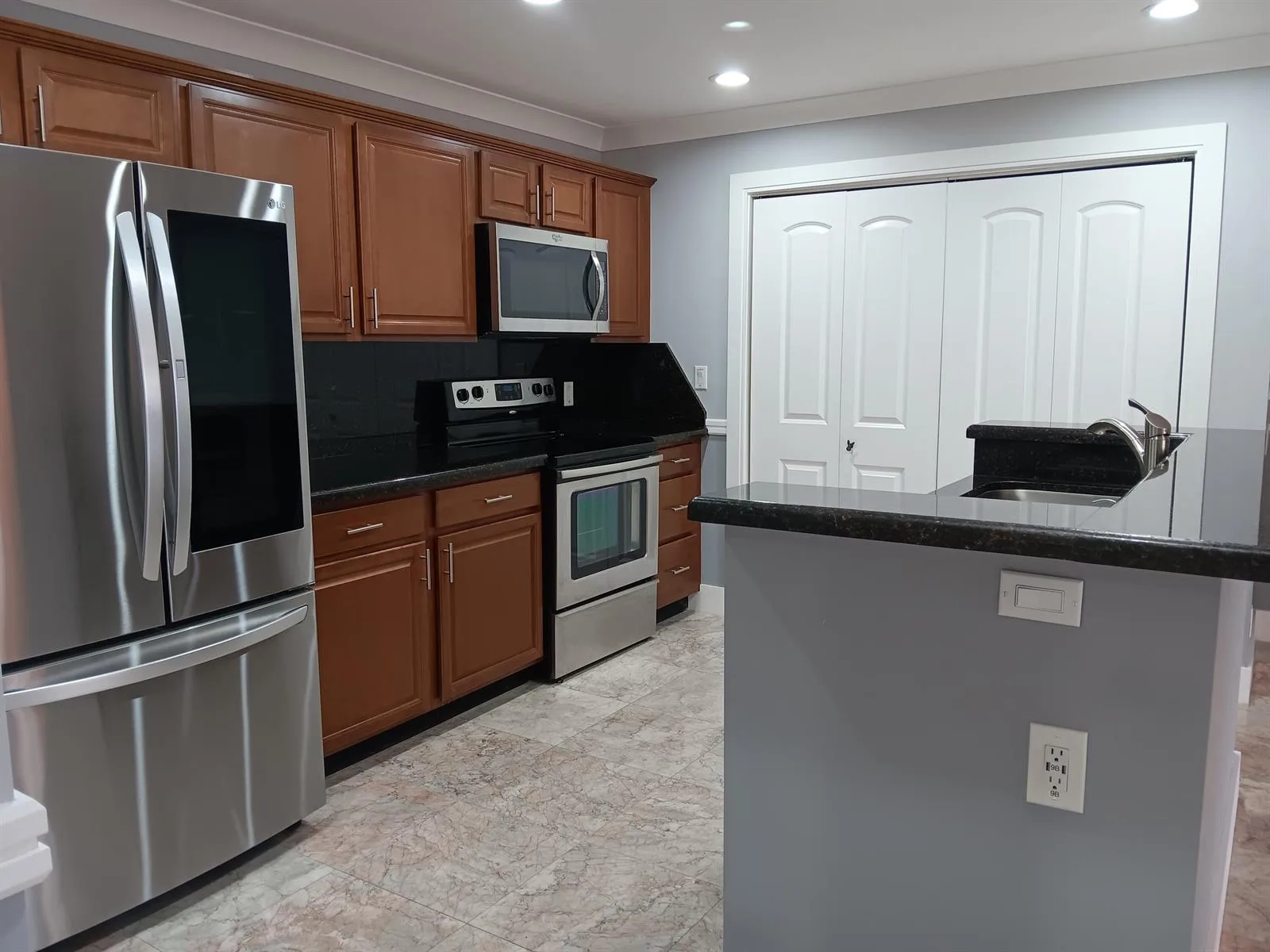 3440 PINEWALK Drive N # 515, Margate, FL 33063 photo 6