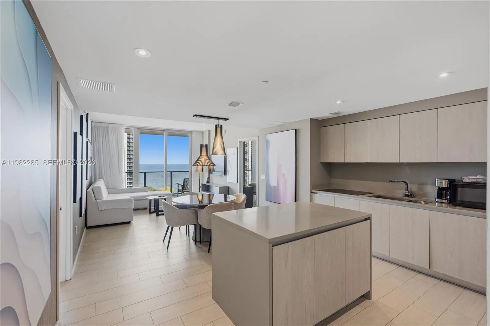 4010 S Ocean Dr # R2005, Hollywood, FL 33019