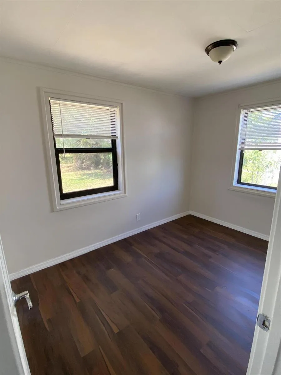 816 W 4TH Street, Riviera Beach, FL 33404 photo 6