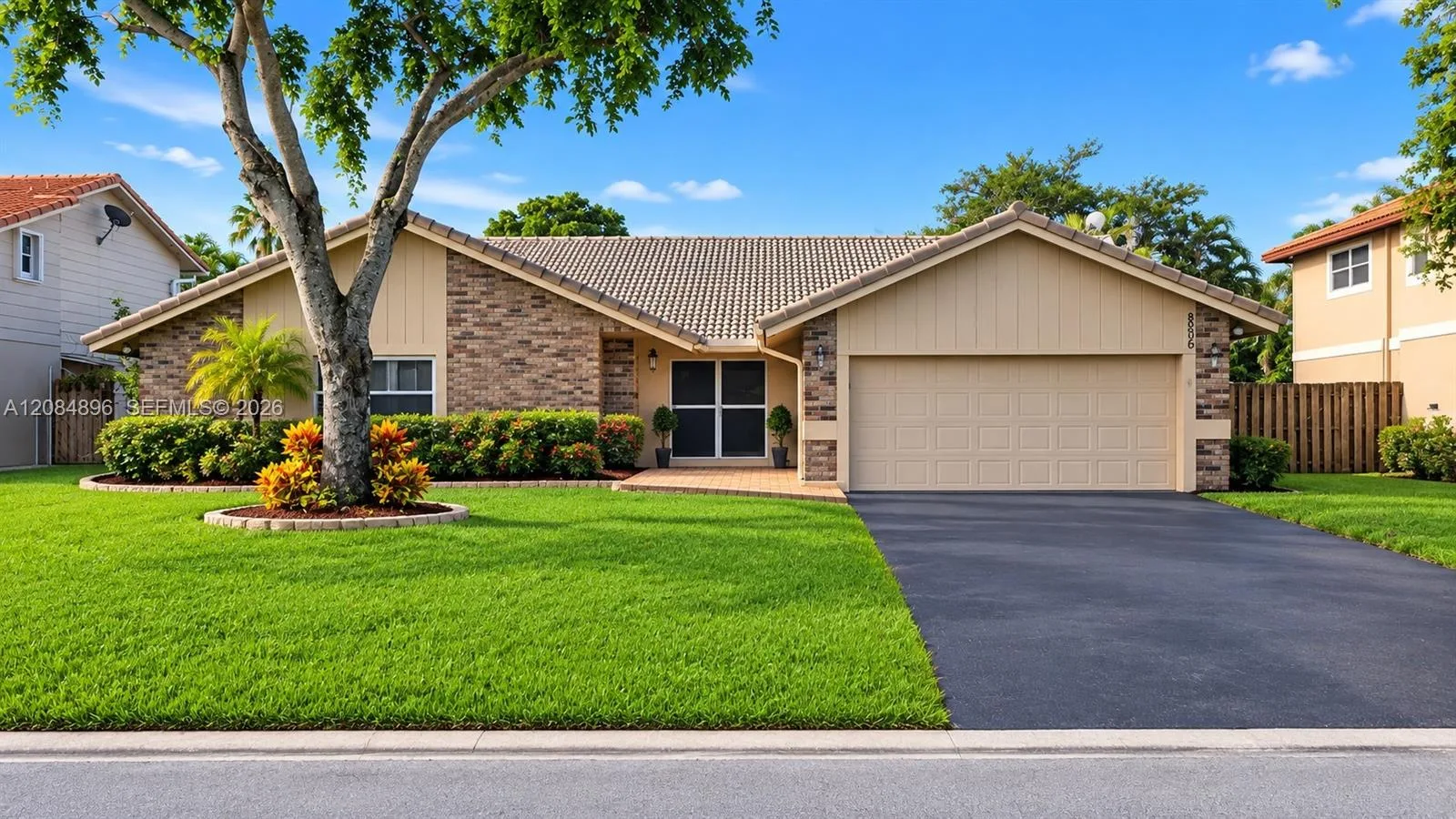 8506 NW 21st St, Coral Springs, FL 33071