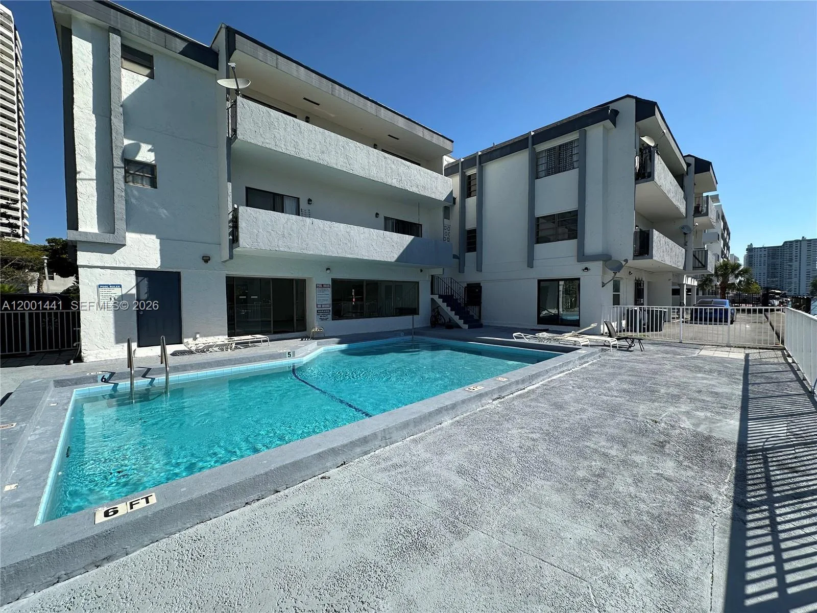 3582 NE 171st St # 301, North Miami Beach, FL 33160