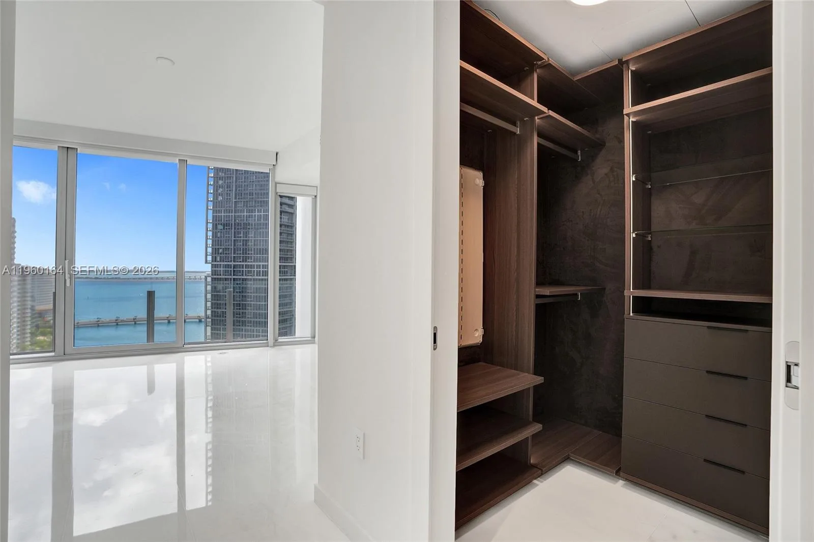 300 Biscayne Boulevard Way # 2105W, Miami, FL 33131 photo 6