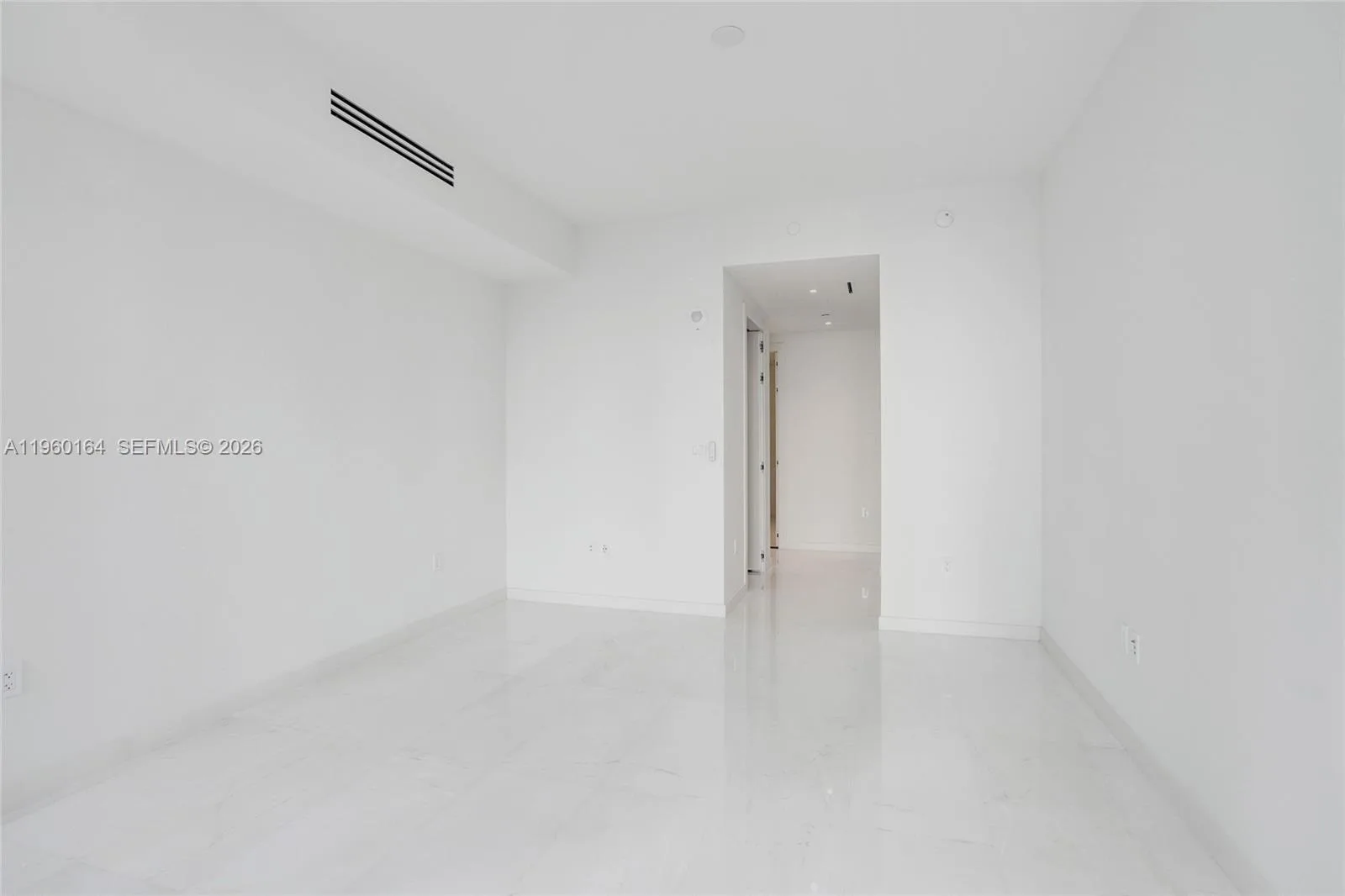 300 Biscayne Boulevard Way # 2105W, Miami, FL 33131 photo 7