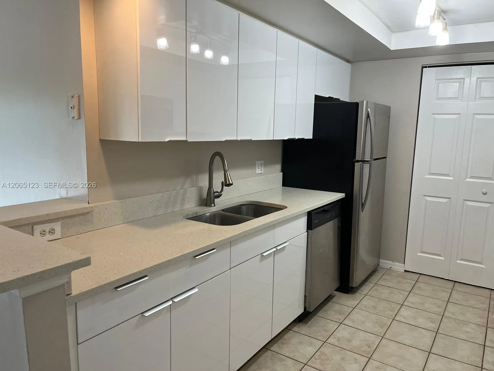 4171 N Haverhill Rd # 1013, West Palm Beach, FL 33417 photo 13
