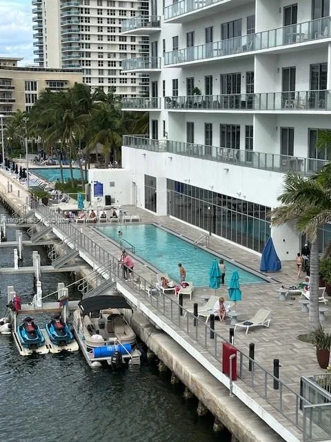 4010 S Ocean Dr # R2702, Hollywood, FL 33019