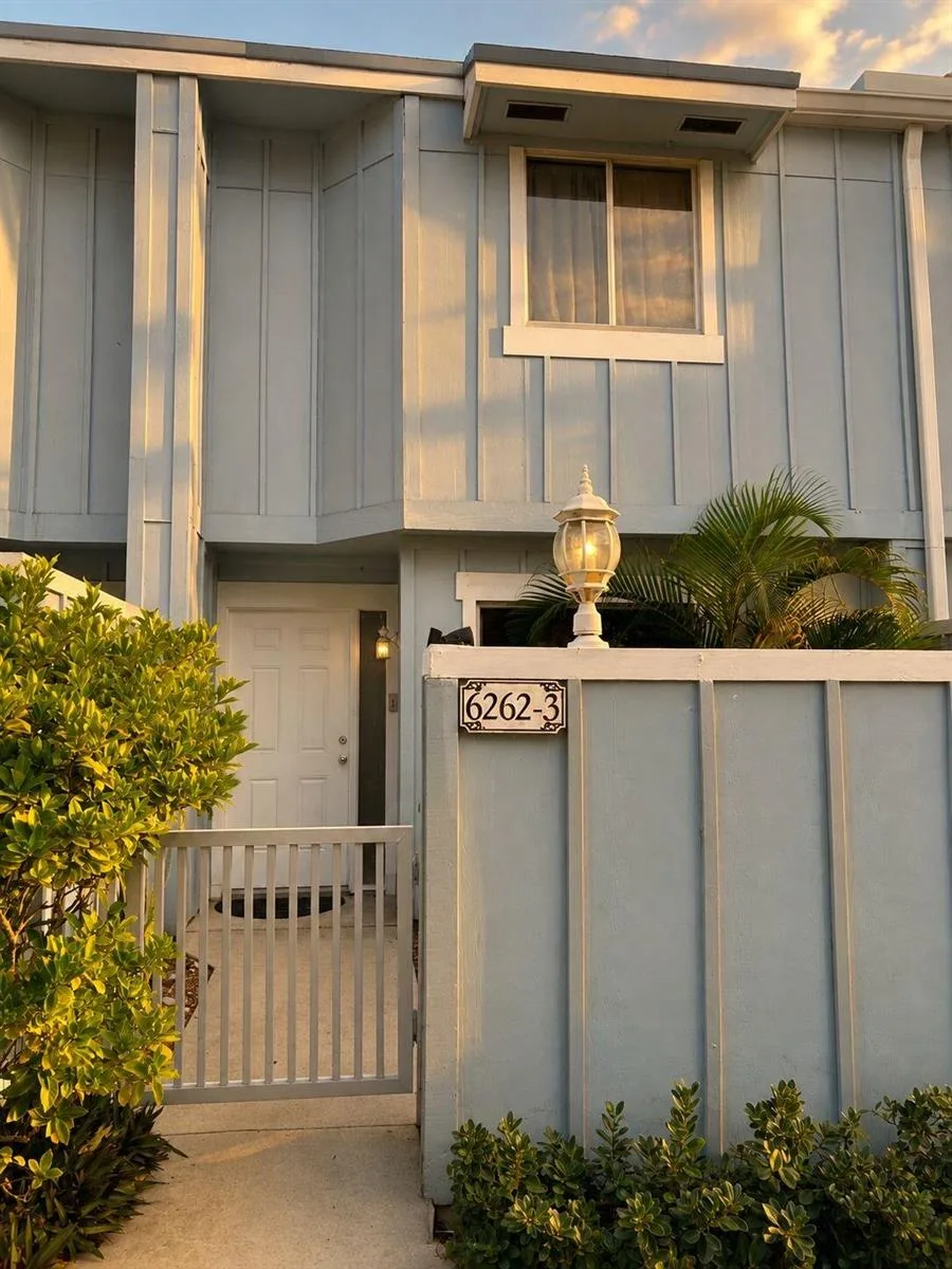 6262 RIVERWALK Lane # 3, Jupiter, FL 33458