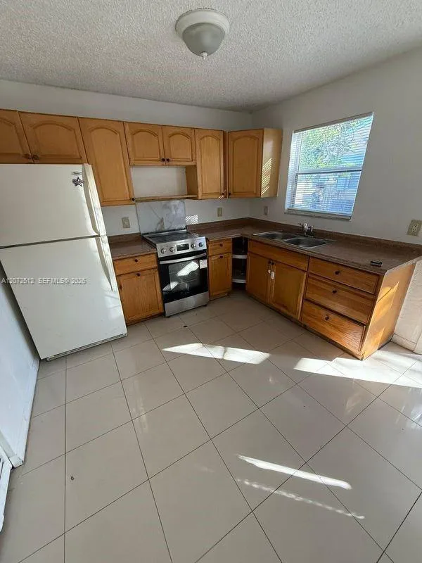1943 Arthur St # 3, Hollywood, FL 33020