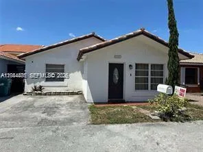 11537 SW 6th St, Sweetwater, FL 33174