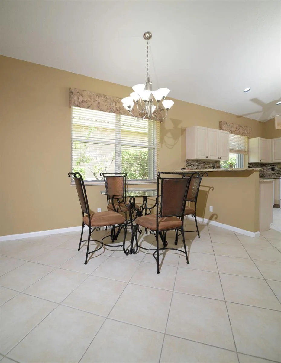 10052 Diamond Lake Drive, Boynton Beach, FL 33437 photo 7