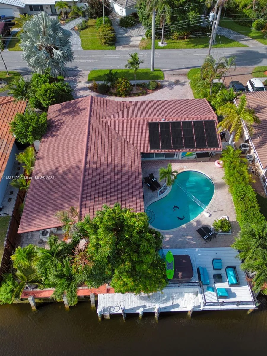 5830 NE 14th Rd, Fort Lauderdale, FL 33334 photo 2