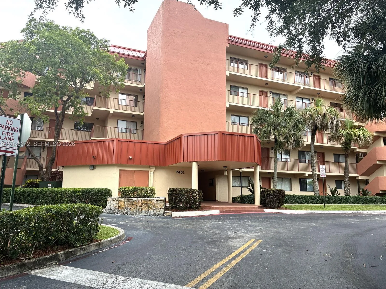 7451 NW 16th St # 403, Plantation, FL 33313