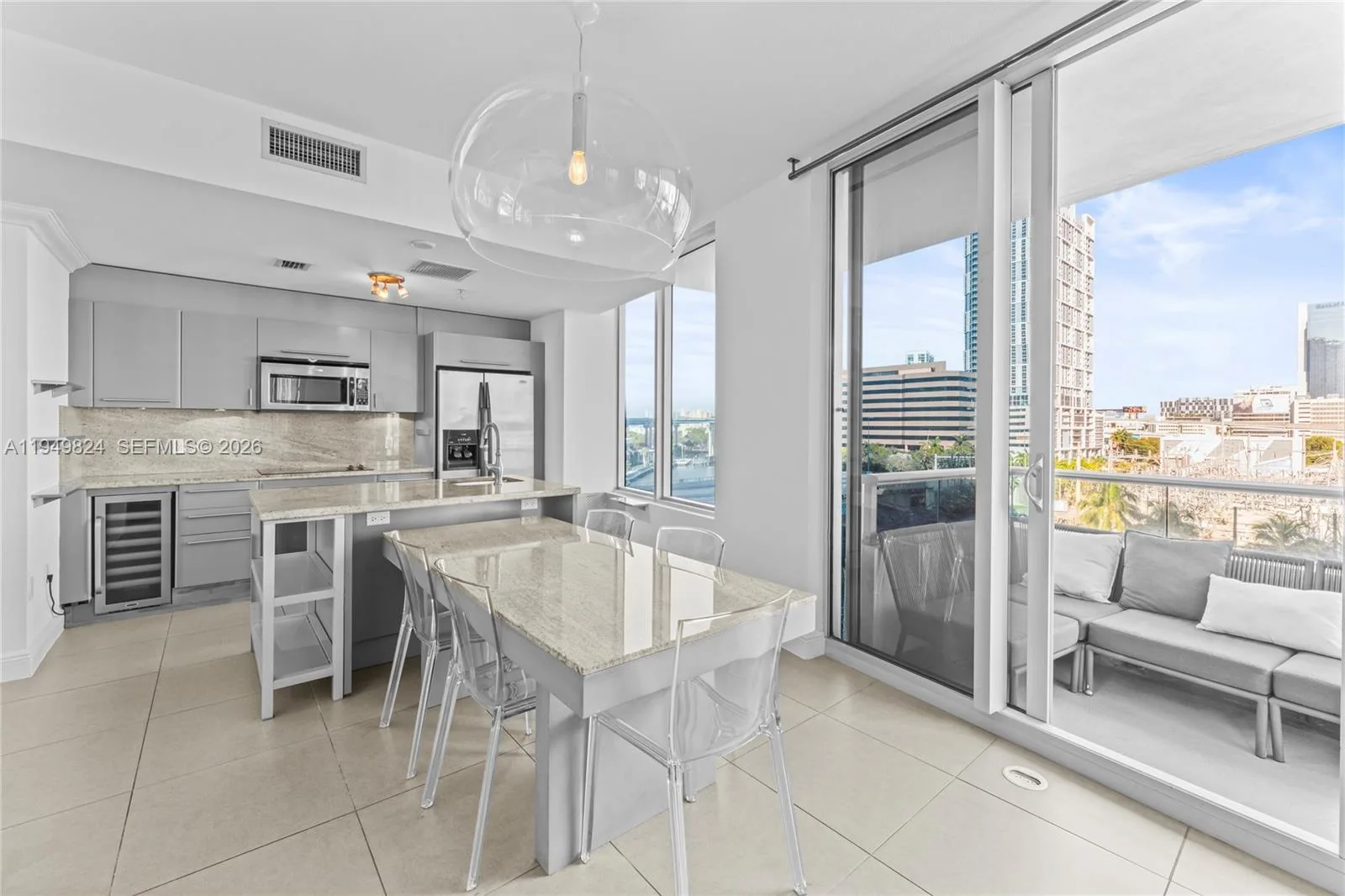 185 SW 7th St # 603, Miami, FL 33130