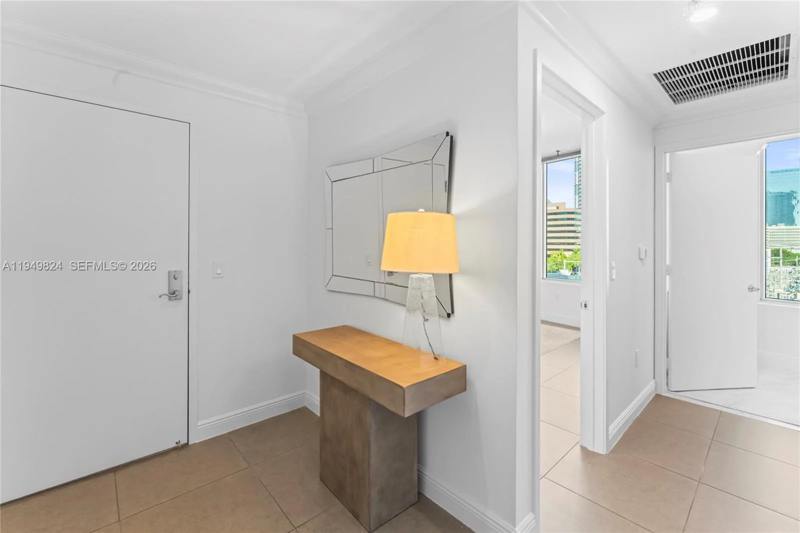 185 SW 7th St # 603, Miami, FL 33130 photo 8