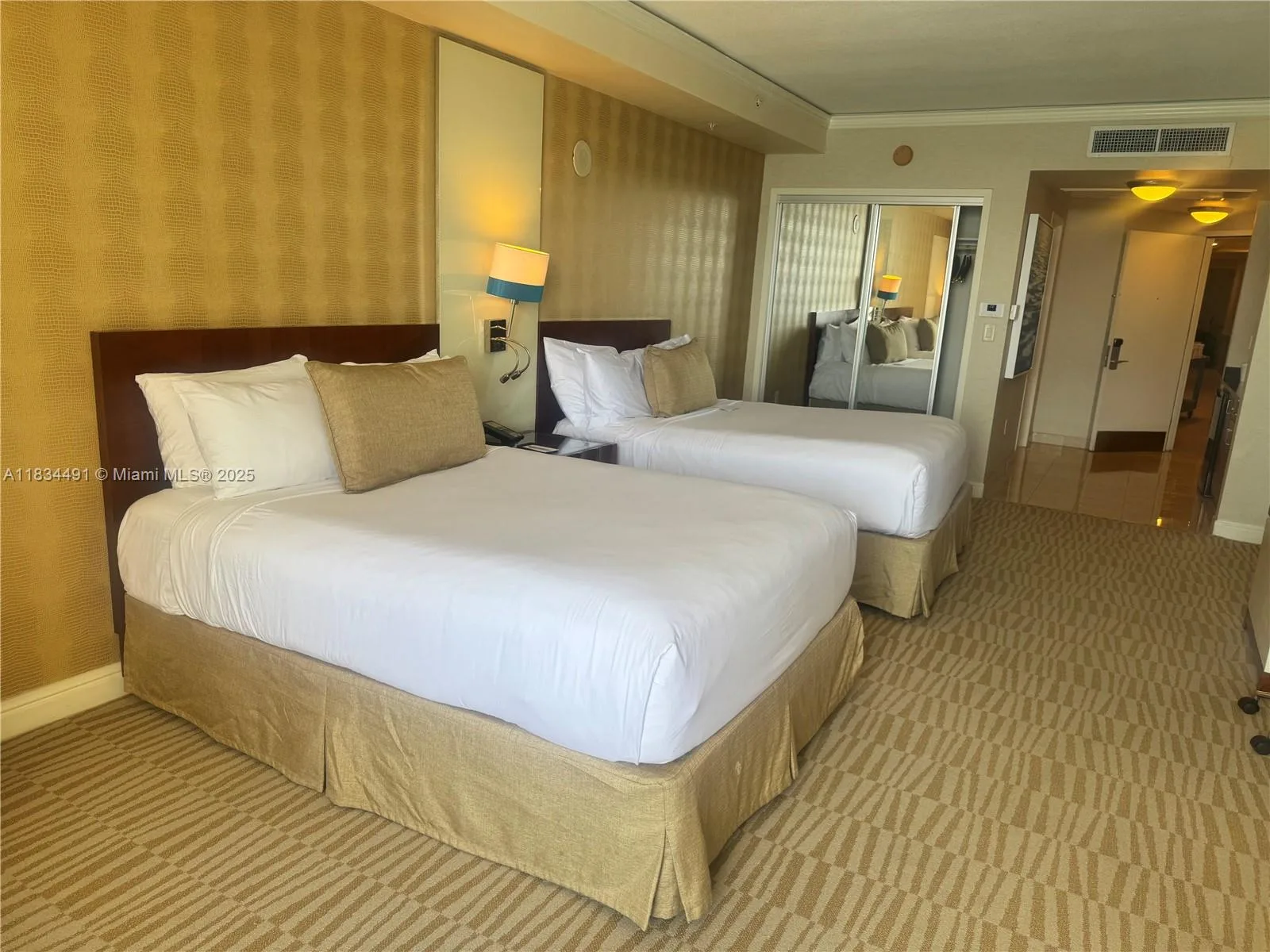 18001 Collins Ave # 1810, Sunny Isles Beach, FL 33160 photo 8