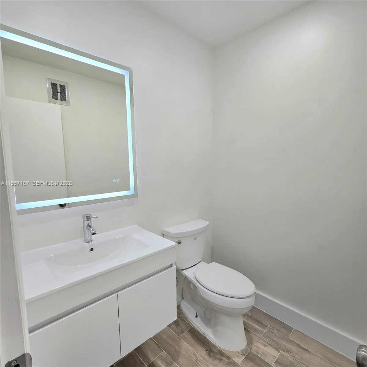 5300 Washington St # I205, Hollywood, FL 33021 photo 11