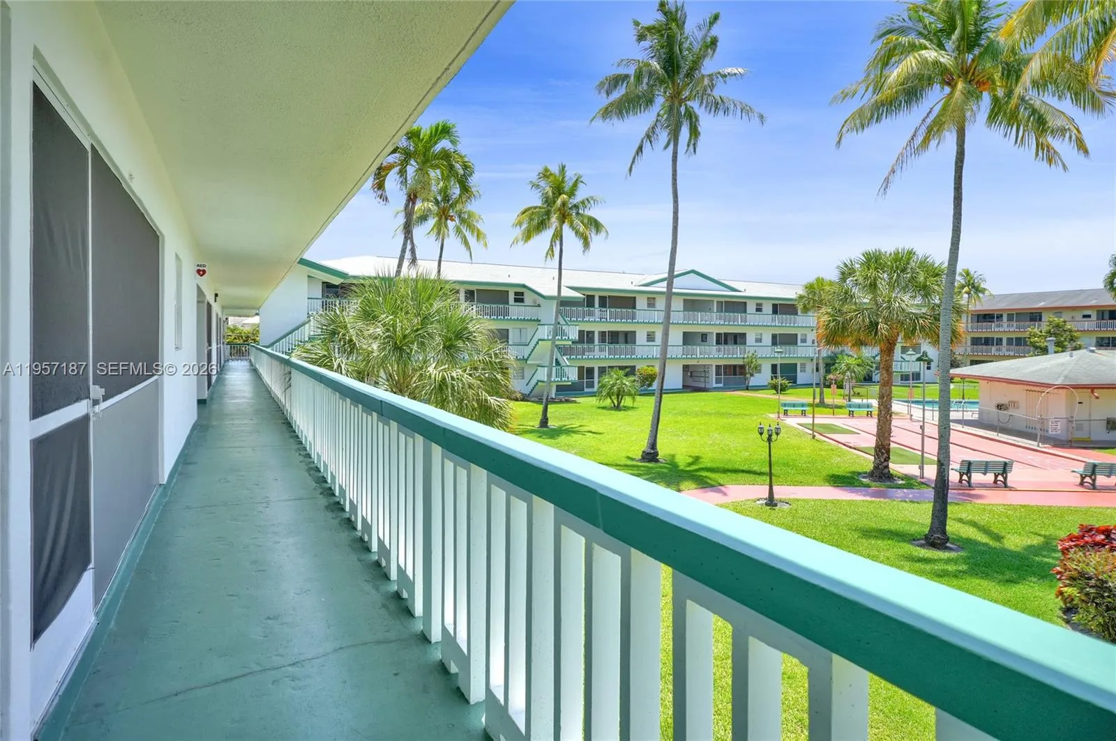 5300 Washington St # I205, Hollywood, FL 33021 photo 2