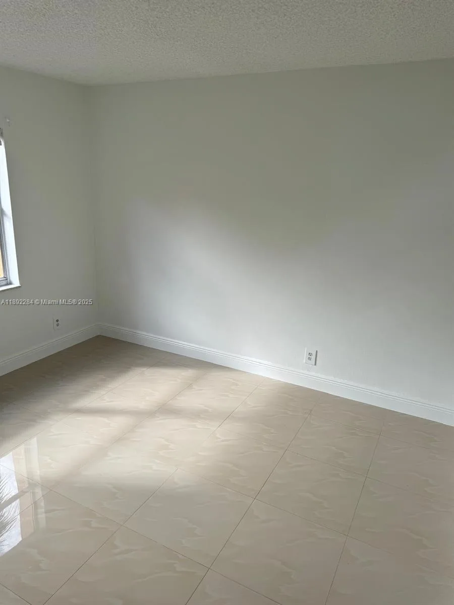 18101 NW 68th Ave # D207, Hialeah, FL 33015 photo 10