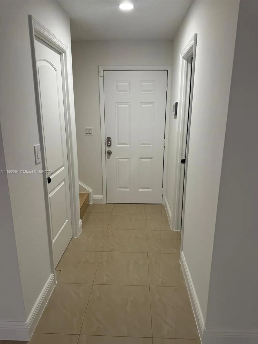 18101 NW 68th Ave # D207, Hialeah, FL 33015 photo 8