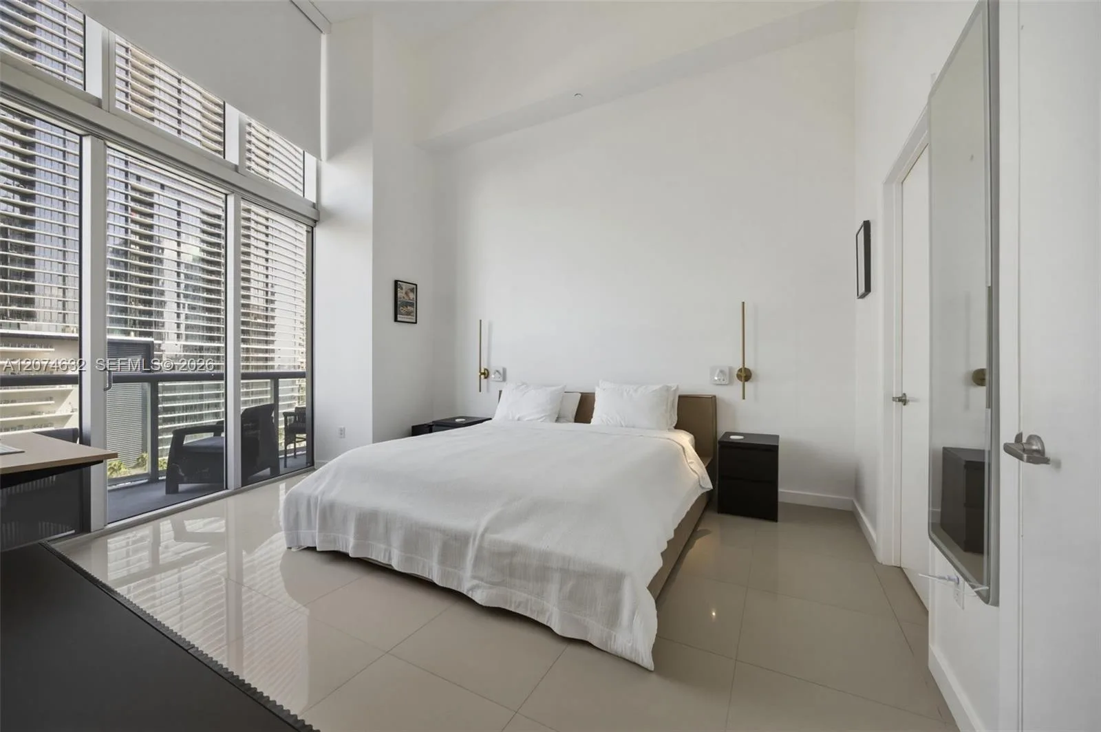 475 Brickell Ave # 1412, Miami, FL 33131 photo 10