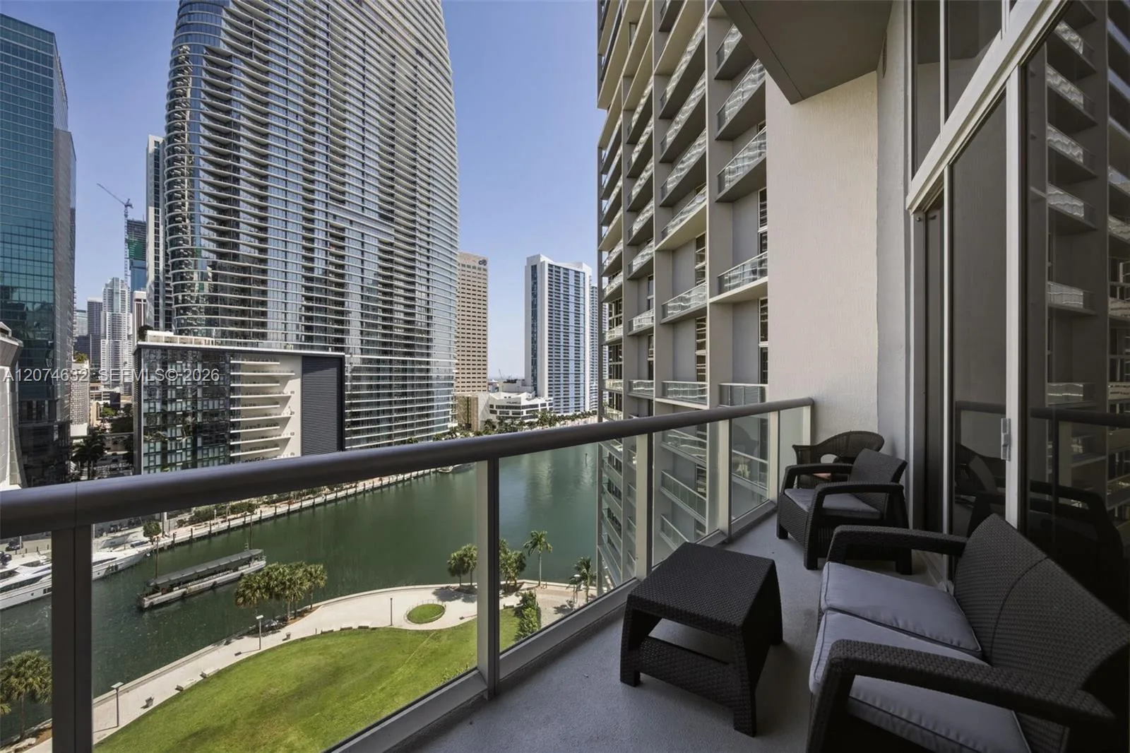 475 Brickell Ave # 1412, Miami, FL 33131 photo 2