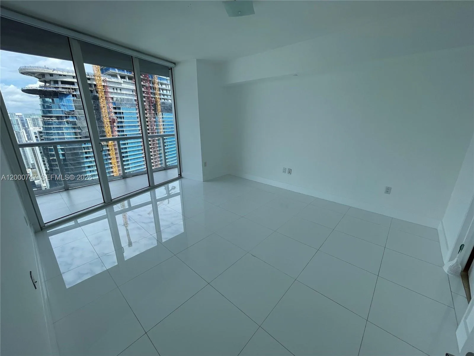 475 Brickell Ave # 5012, Miami, FL 33131 photo 8