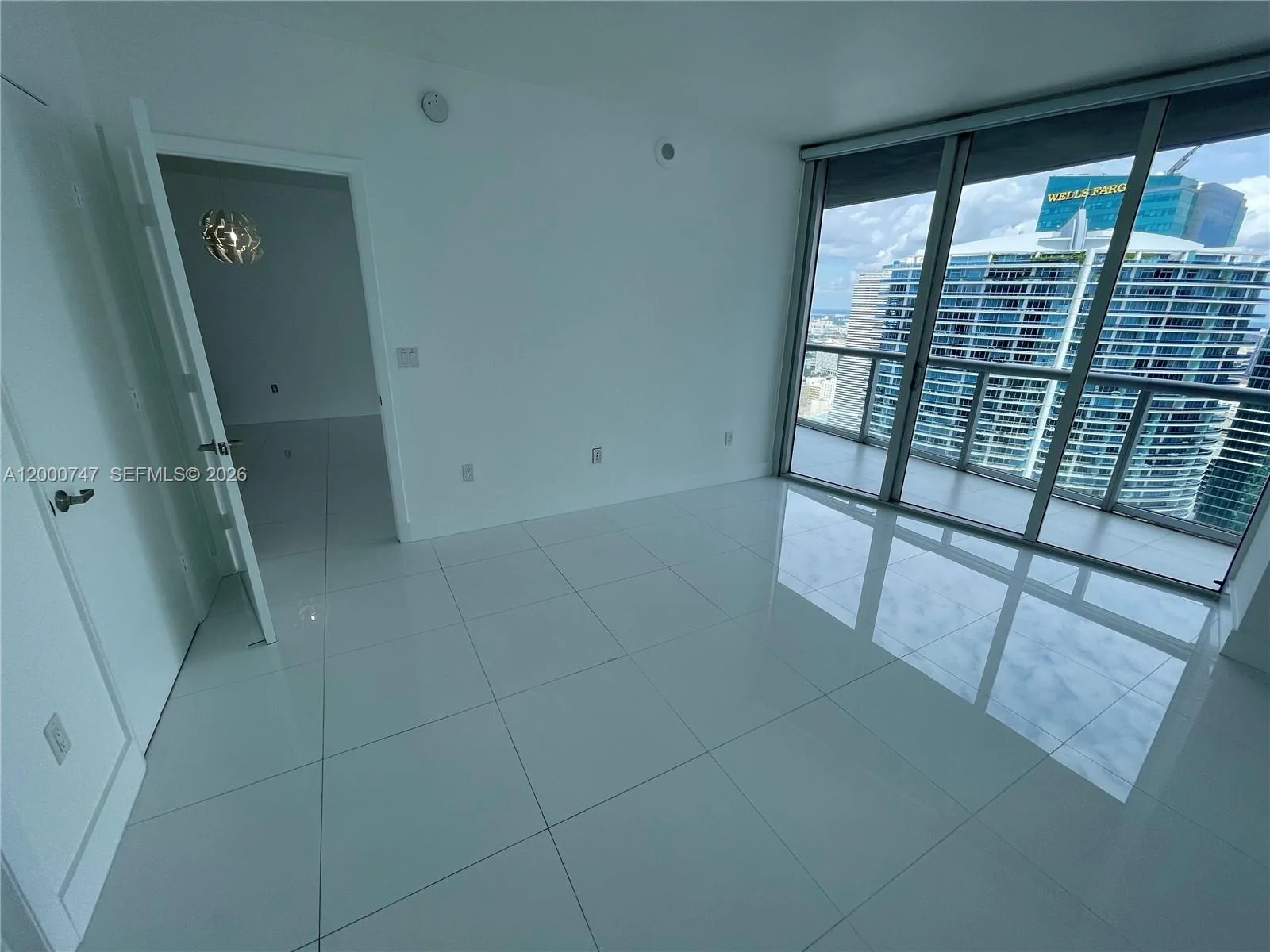 475 Brickell Ave # 5012, Miami, FL 33131 photo 9