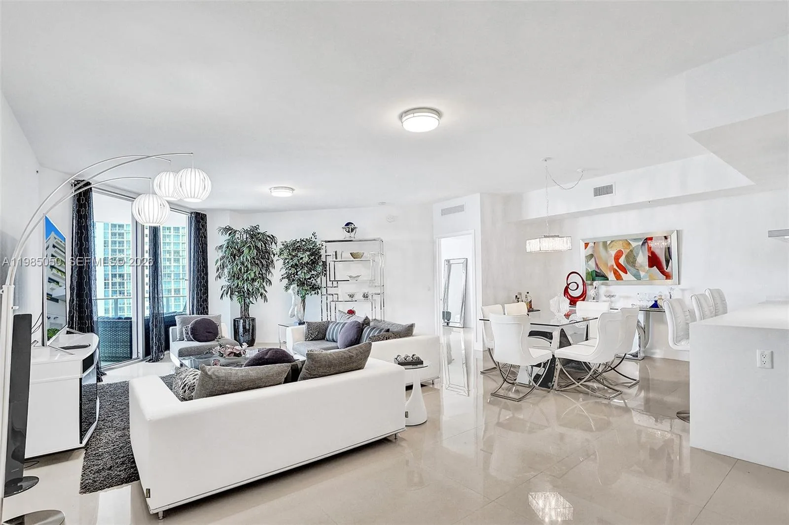 17301 Biscayne Blvd # 1207, North Miami Beach, FL 33160 photo 5
