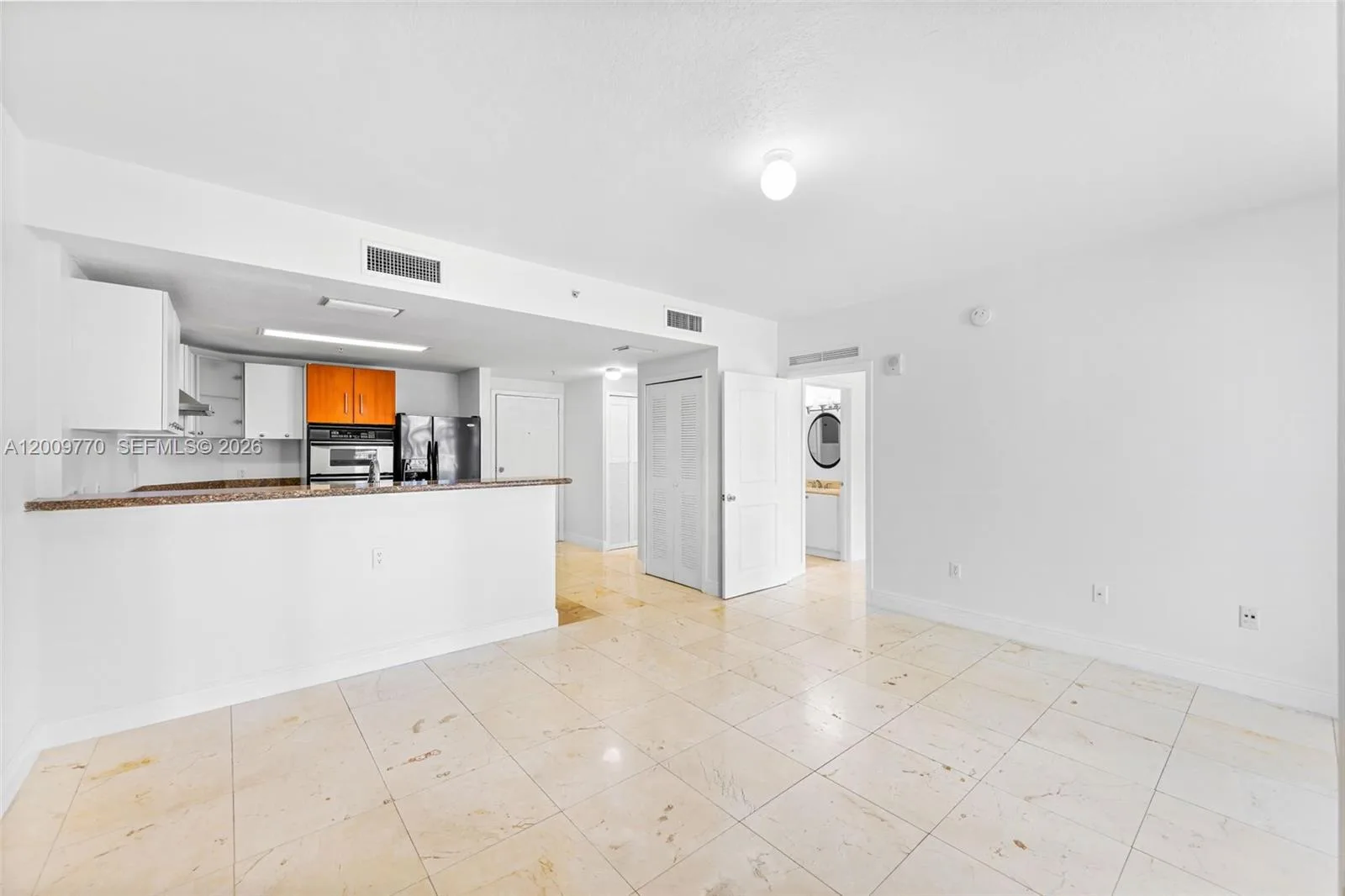 170 SE 14th St # 1203, Miami, FL 33131