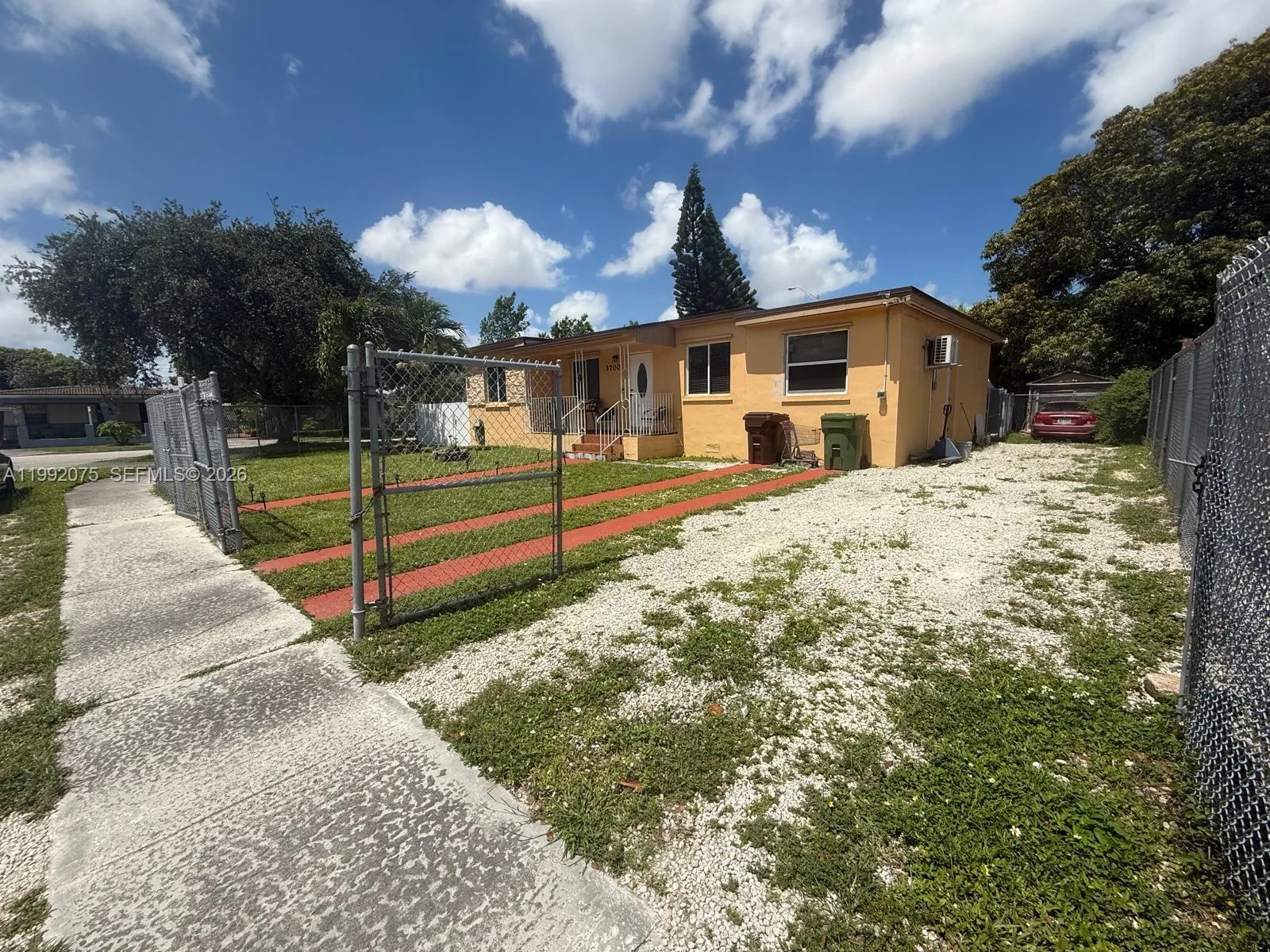 3700 W 6th Ln, Hialeah, FL 33012 photo 4