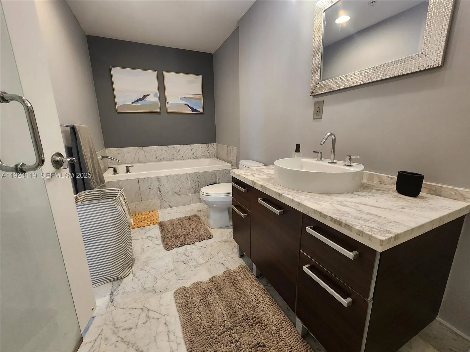 244 Biscayne Blvd # 3006, Miami, FL 33132 photo 11