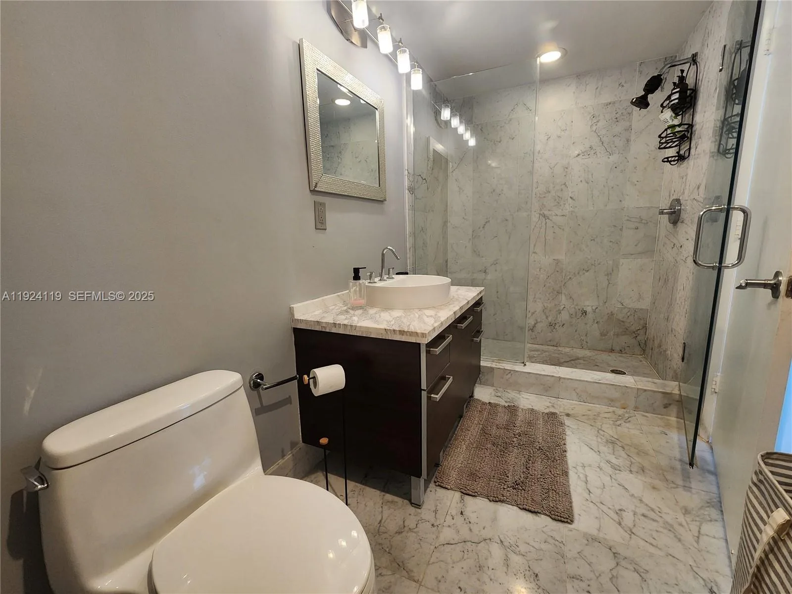 244 Biscayne Blvd # 3006, Miami, FL 33132 photo 12