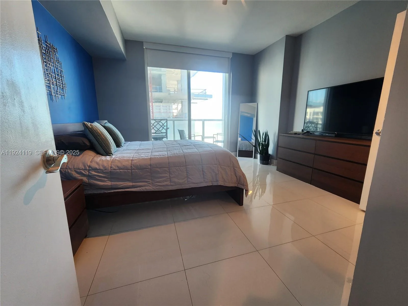 244 Biscayne Blvd # 3006, Miami, FL 33132 photo 8