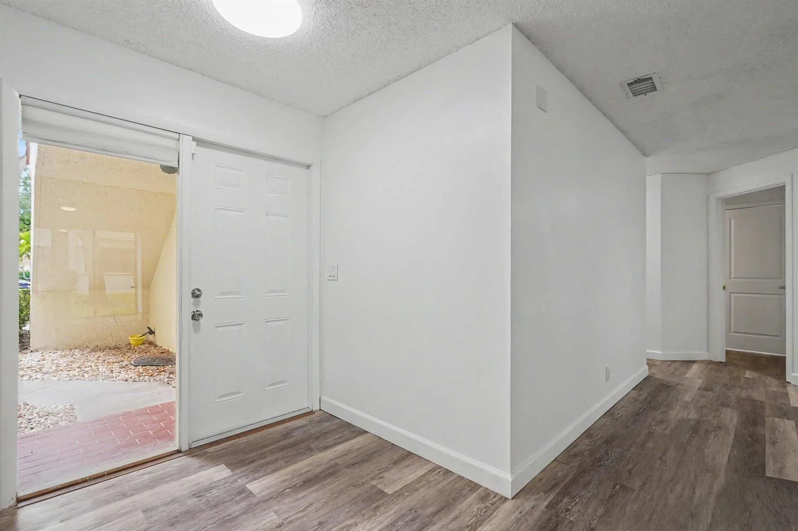 3405 EMERALD OAKS Drive # 207, Hollywood, FL 33021 photo 8