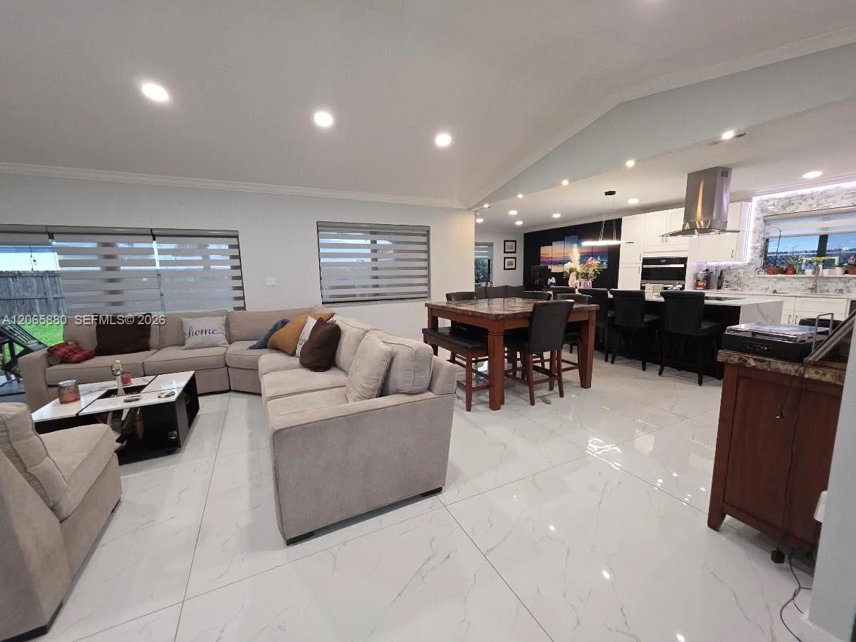 15101 SW 180th Ter, Miami, FL 33187 photo 12