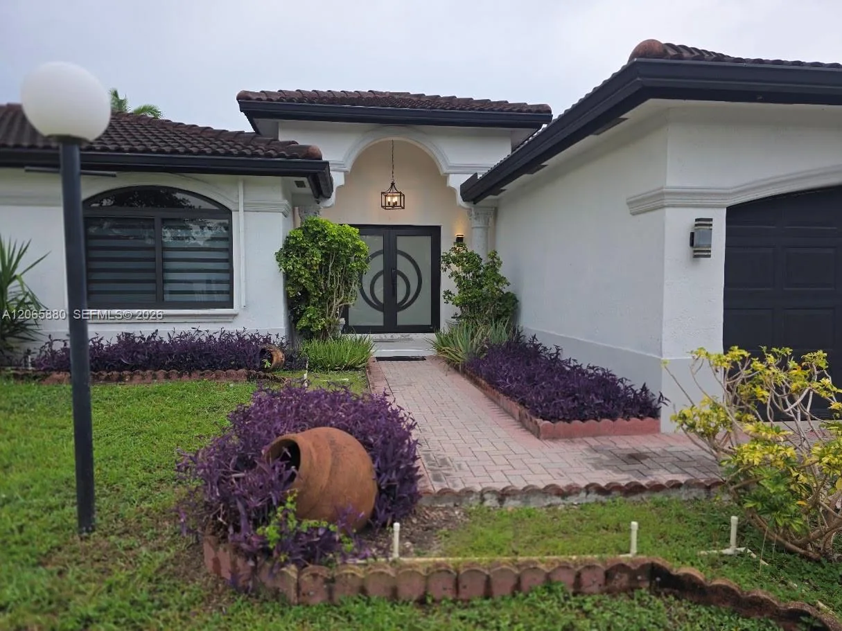 15101 SW 180th Ter, Miami, FL 33187 photo 2