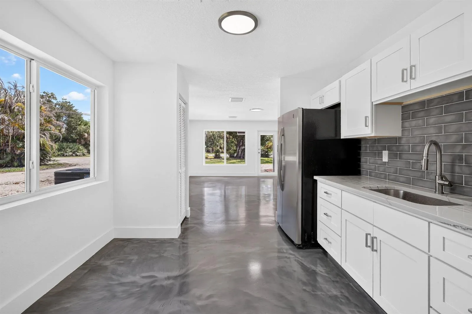 5327 St Lucie Boulevard, Fort Pierce, FL 34946 — zdjęcie 3