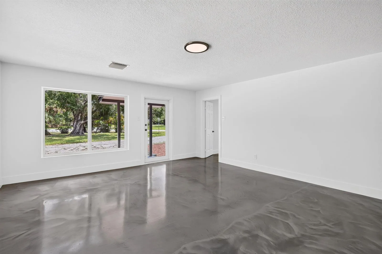 5327 St Lucie Boulevard, Fort Pierce, FL 34946 photo 6