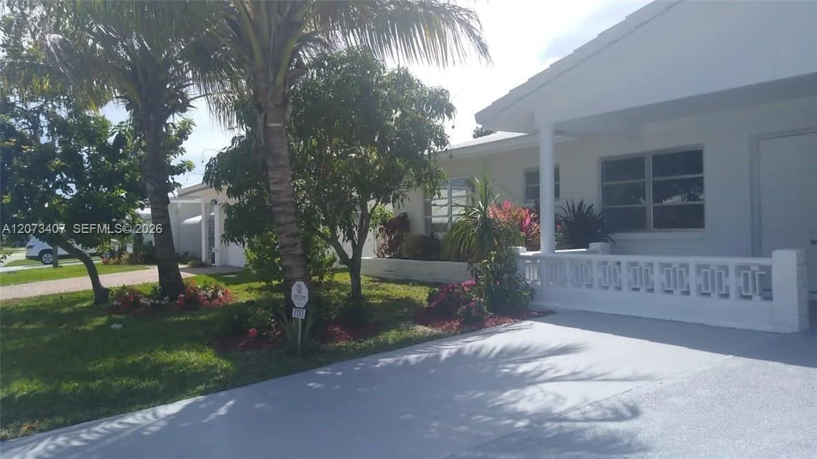 7111 NW 68th Ave, Tamarac, FL 33321 photo 2