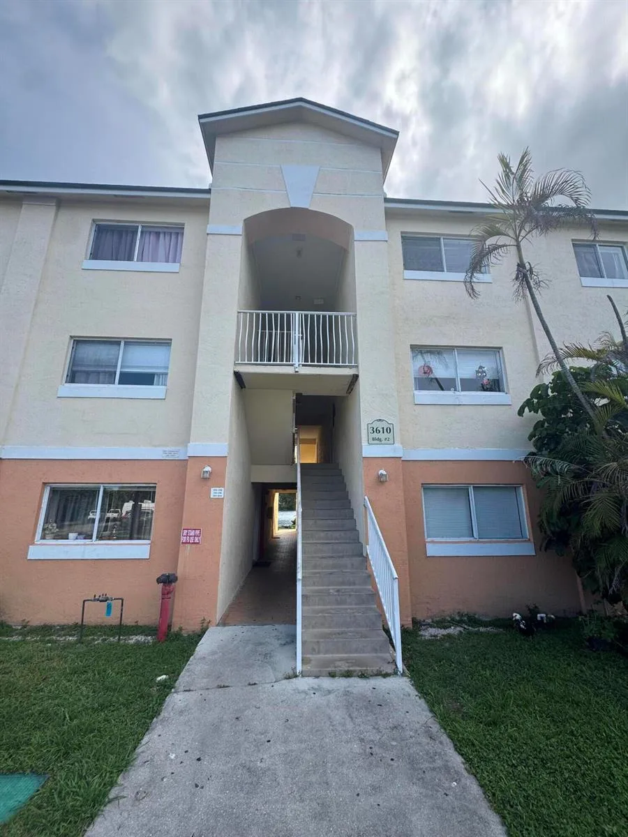 3610 N 56TH Avenue # 226, Hollywood, FL 33021