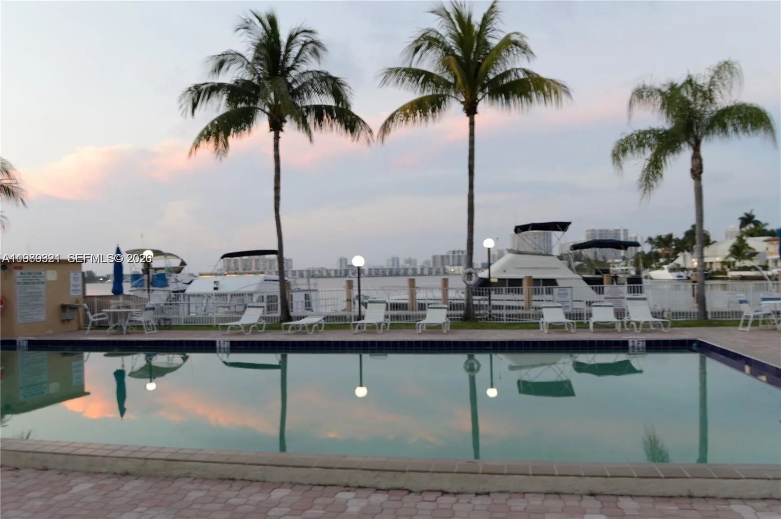 2821 N Miami Beach Blvd # 2K, North Miami Beach, FL 33160 photo 3