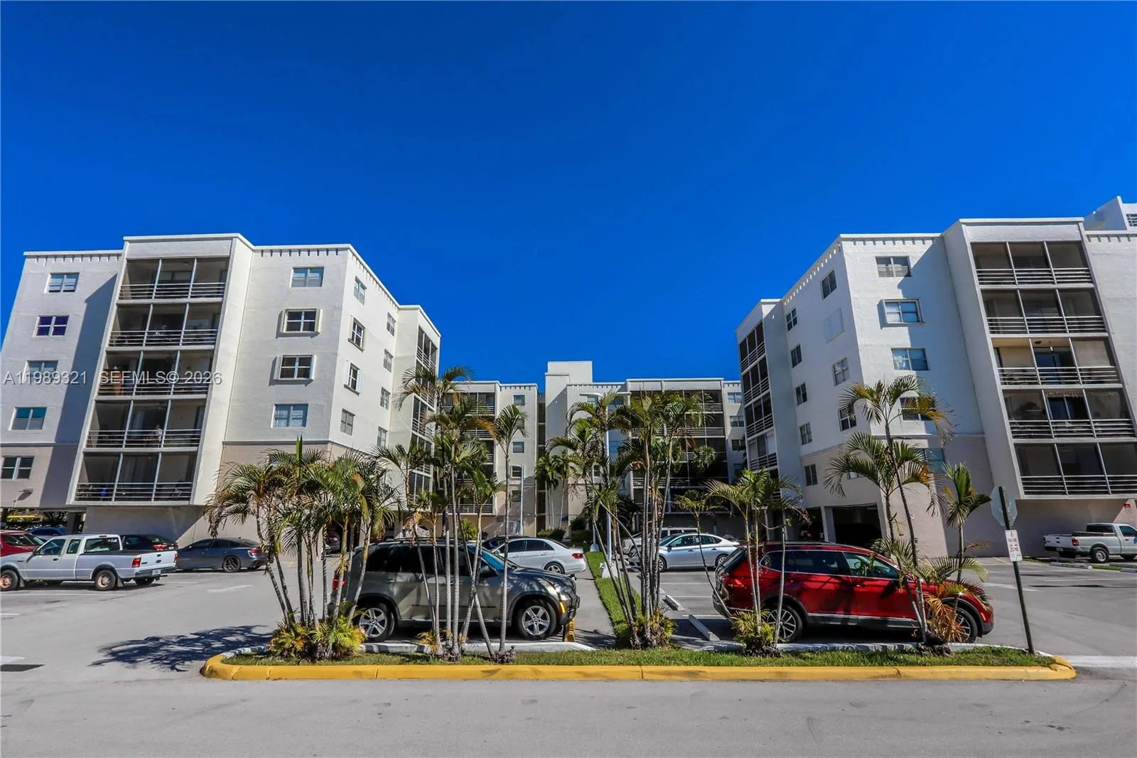 2821 N Miami Beach Blvd # 2K, North Miami Beach, FL 33160 photo 4