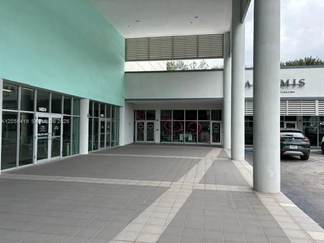14028 SW 8th St, Miami, FL 33184 — zdjęcie 4