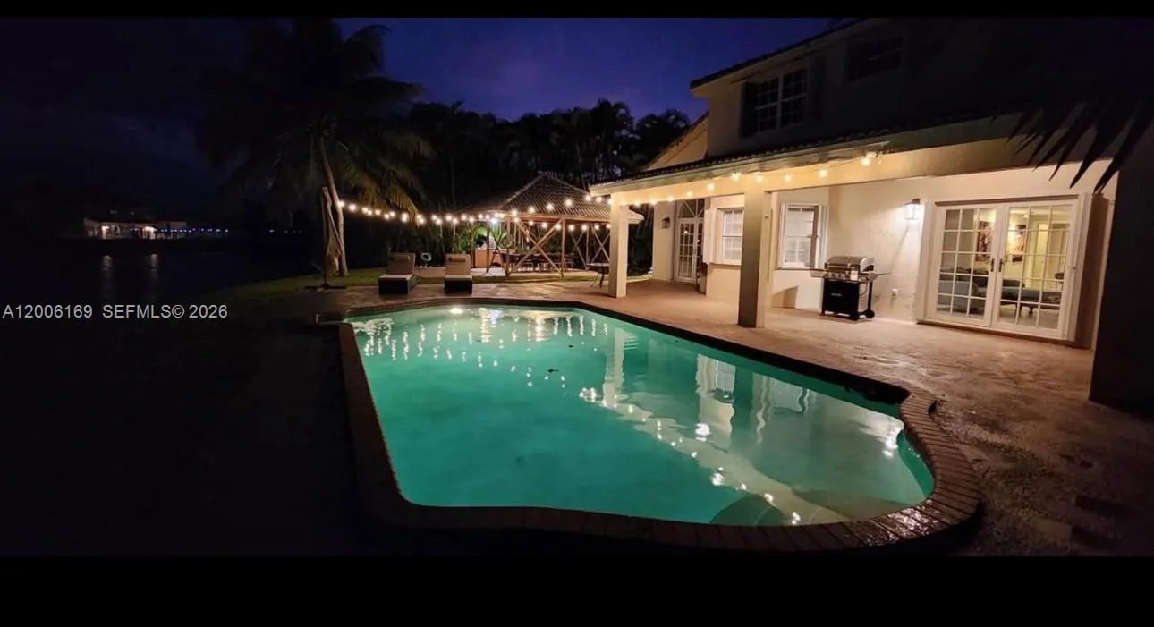 9309 SW 166th Ct, Miami, FL 33196 photo 10