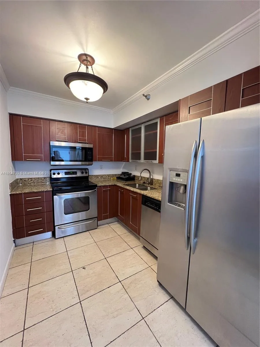 3300 NE 191st St # 1805, Aventura, FL 33180 photo 4