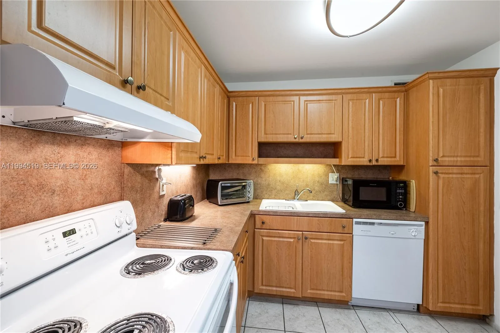 3180 S Ocean Dr # 718, Hallandale Beach, FL 33009 photo 9