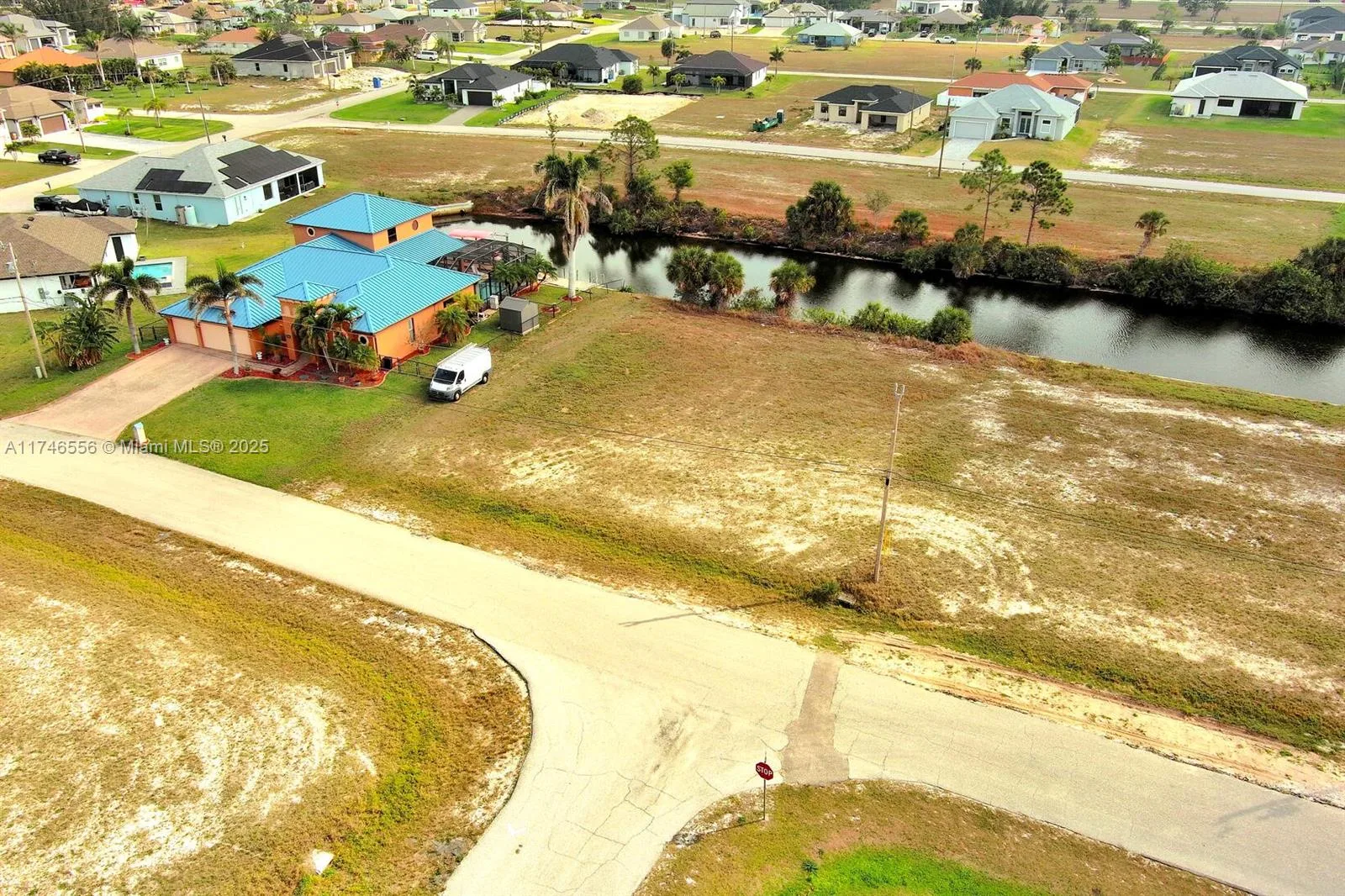 1939 NW 34th Pl, Cape Coral, FL 33993 photo 12