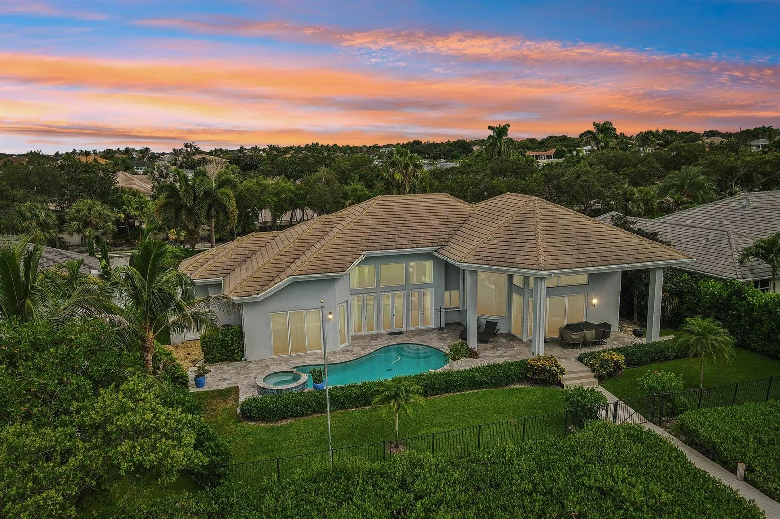 8651 SE Somerset Island Way, Jupiter, FL 33458