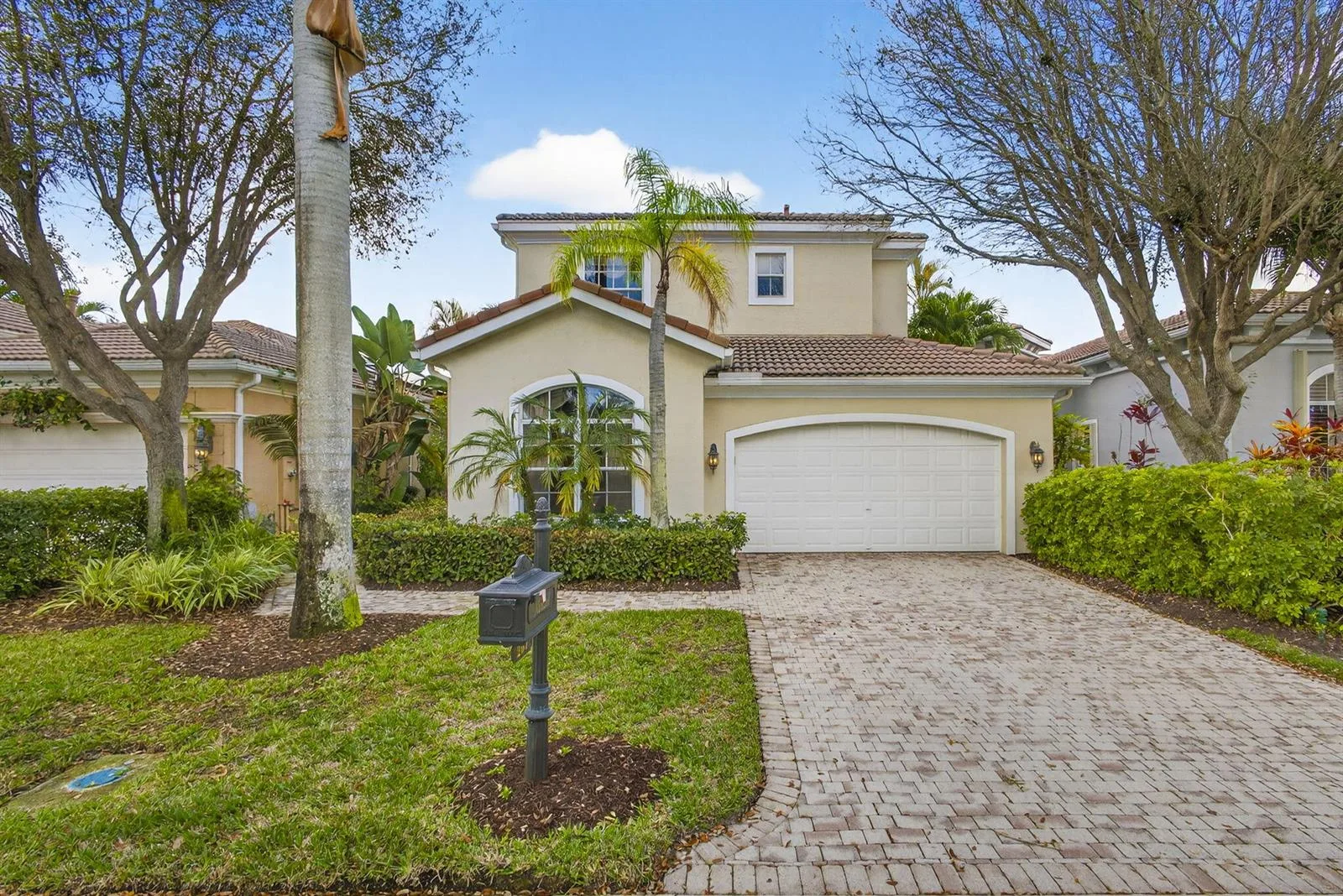 207 Andalusia Drive, Palm Beach Gardens, FL 33418 photo 2