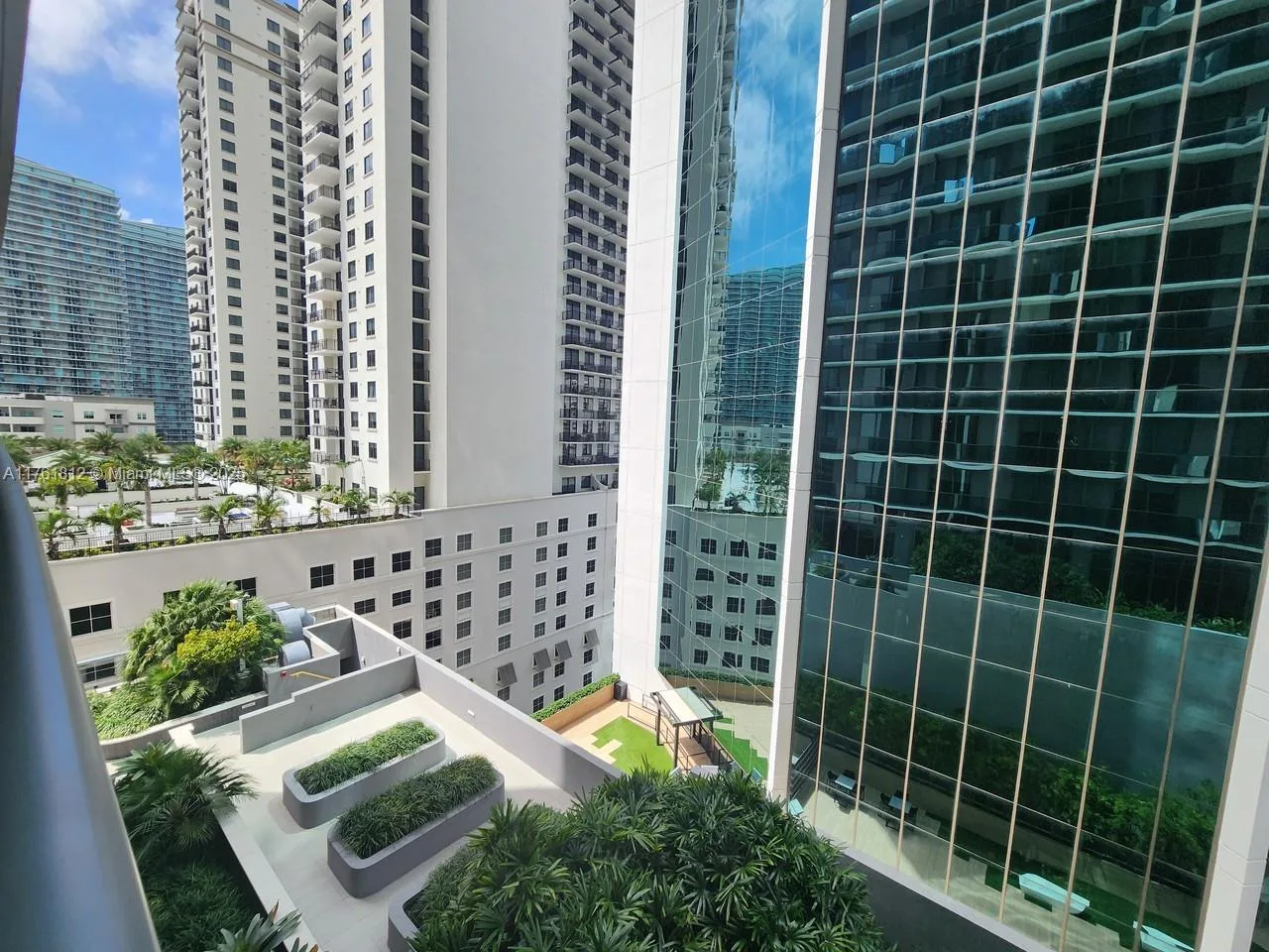 55 SW 9th St # 1107, Miami, FL 33130 photo 13